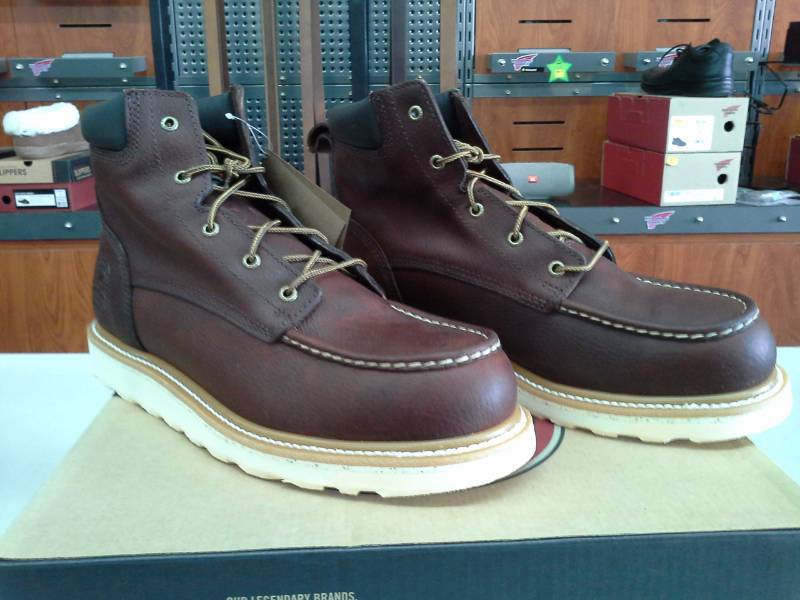 lot 264 image: Red Wing Irish Setter 83606  Size 12 D Mens Work 6in. Ashby Safety Toe Boots