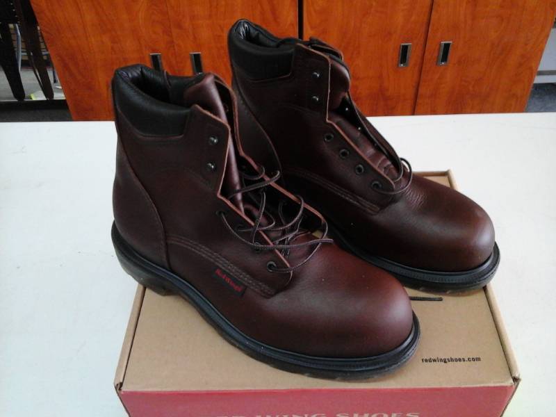 lot 429 image: Red Wing 2406  Size 11.5 EE Mens Boots