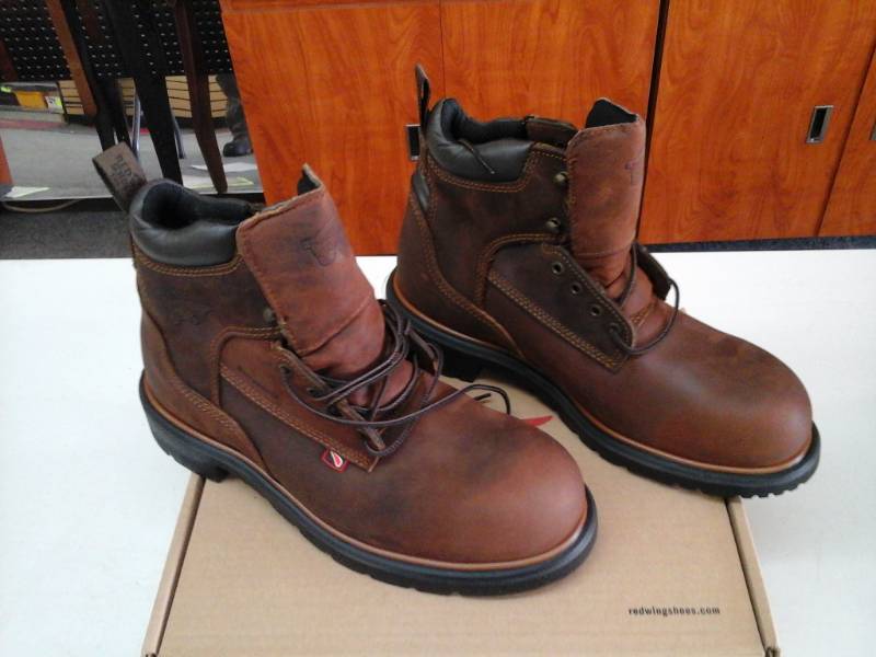 lot 435 image: Red Wing 4215  Size 10 EE Mens Boots