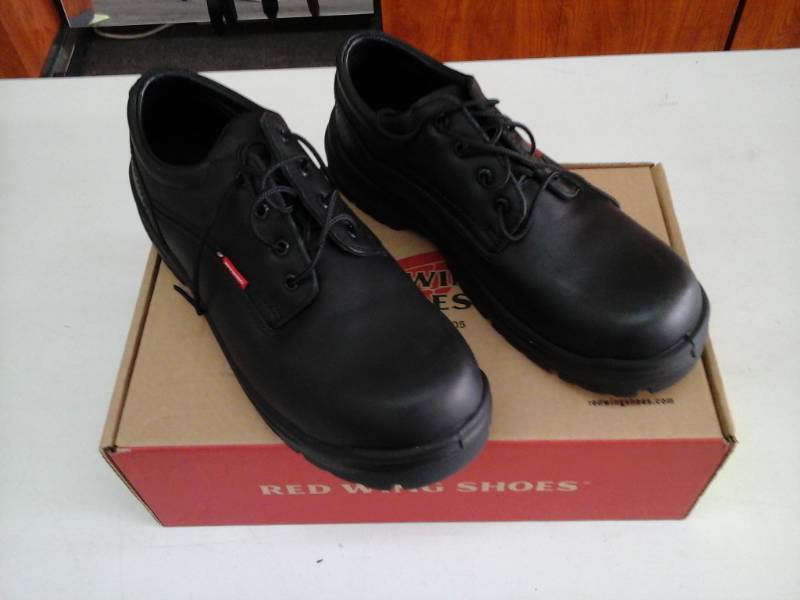 lot 342 image: Red Wing 133  Size 10.5 D Mens Shoes
