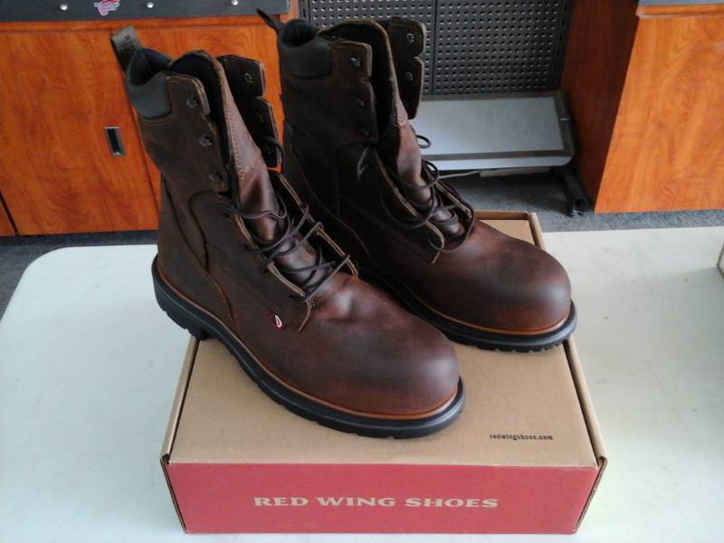 Red Wing 4200 Size 11 EE Men's Boots 
