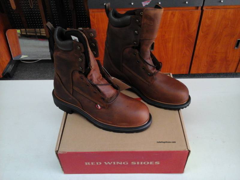 lot 357 image: Red Wing 4200  Size 10.5 D Mens Boots