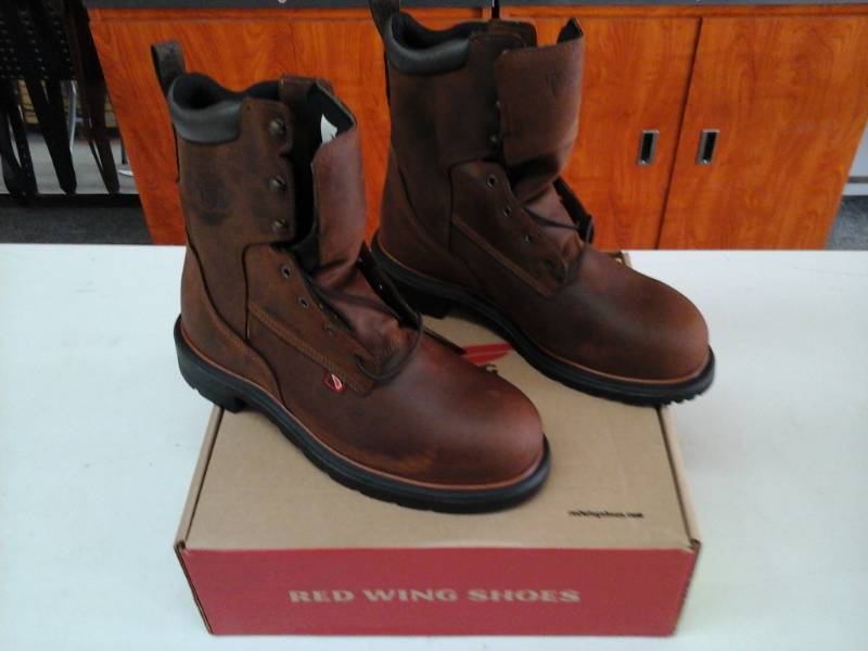lot 364 image: Red Wing 4200  Size 10 EE Mens Boots