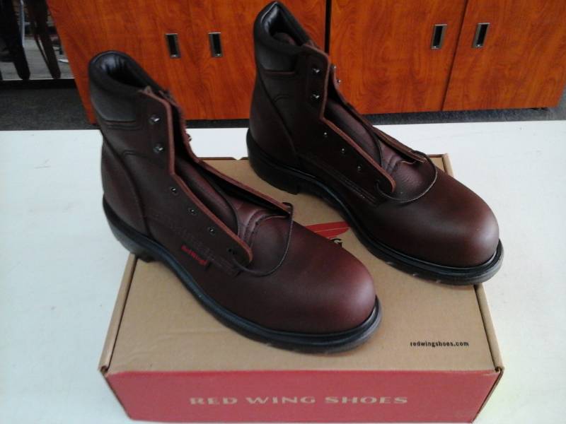 lot 397 image: Red Wing 2406  Size 11 D Mens Boots