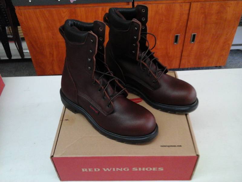 lot 410 image: Red Wing 2408  Size 10.5 D Mens Boots