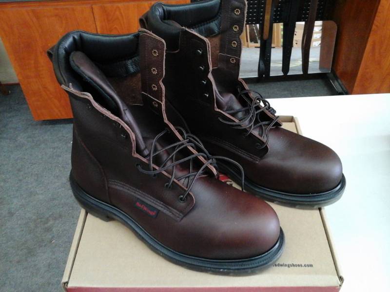 lot 413 image: Red Wing 2408  Size 11.5 EE Mens Boots