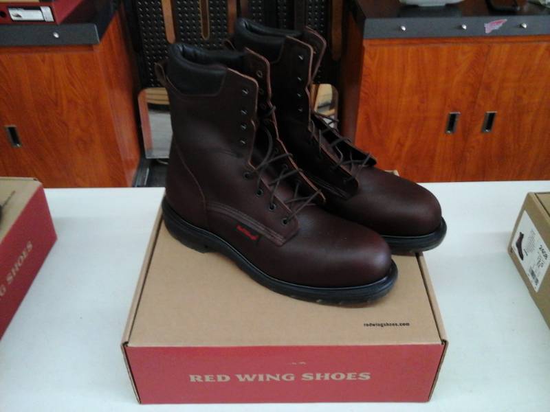 lot 414 image: Red Wing 2408  Size 12 D Mens Boots
