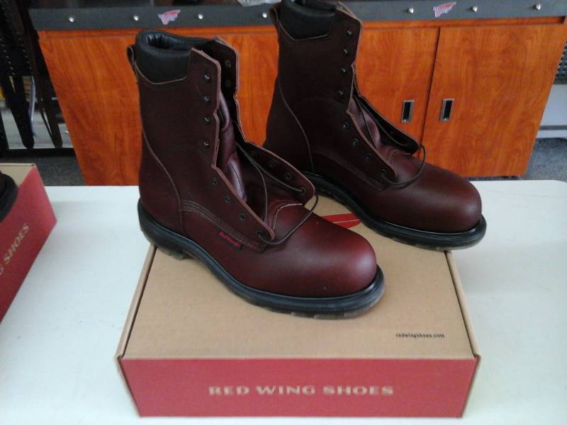 lot 416 image: Red Wing 2408  Size 13 EE Mens Boots