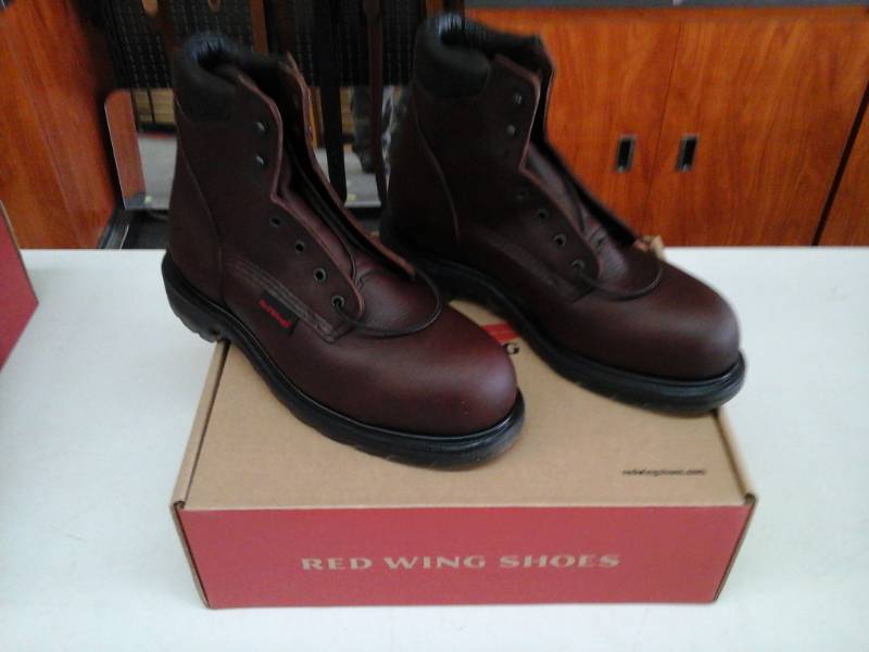 lot 421 image: Red Wing 2406  Size 9.5 EE Mens Boots