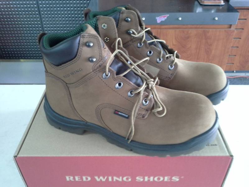 lot 489 image: Red Wing 435  Size 11.5 E2 Mens Boots