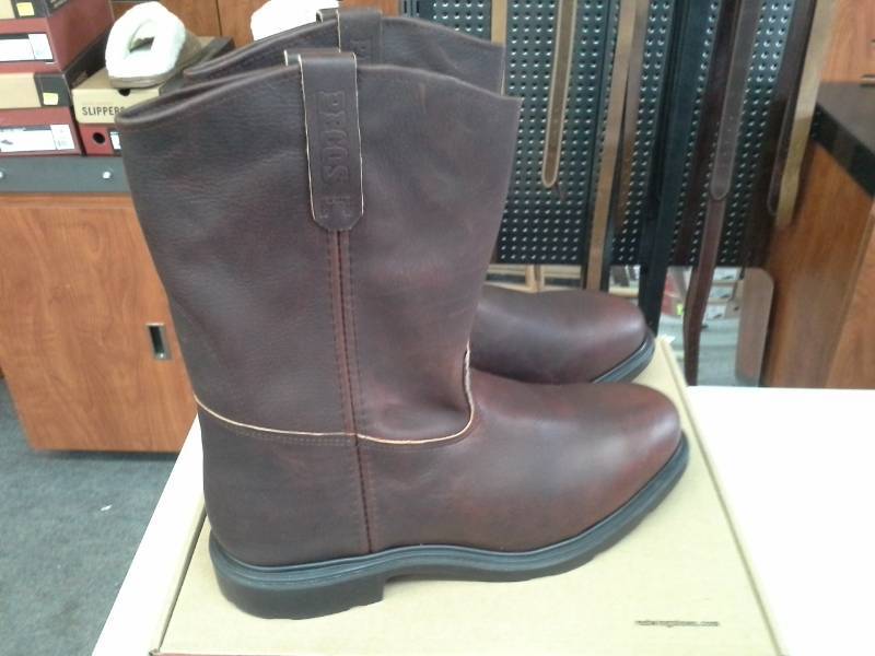 lot 521 image: Red Wing 4470  Size 13 EE Mens Boots