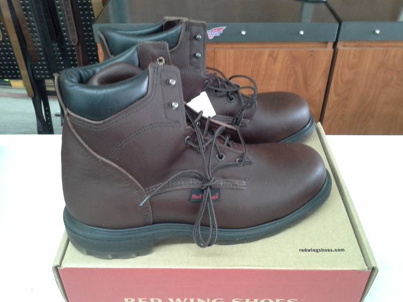 lot 531 image: Red Wing 606  Size 12 D Mens Boots
