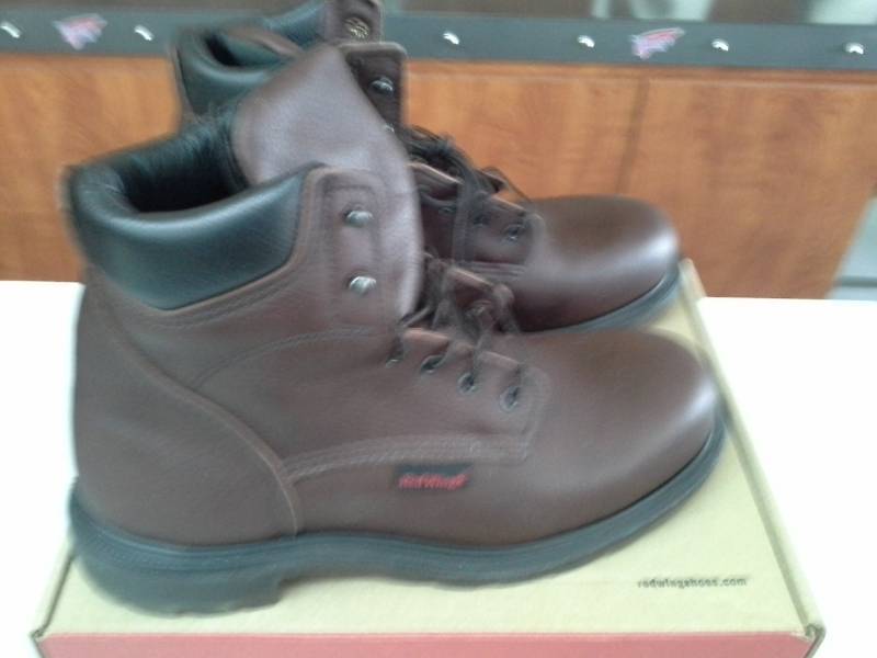 lot 532 image: Red Wing 606  Size 11.5 D Mens Boots