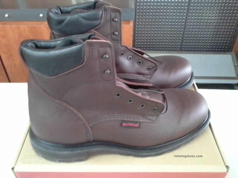 lot 533 image: Red Wing 606  Size 14 EE Mens Boots