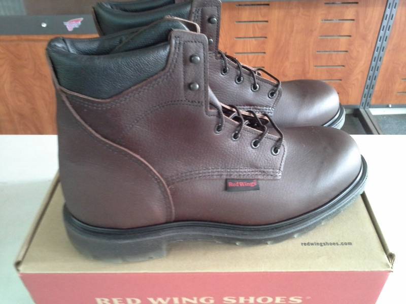 lot 536 image: Red Wing 606  Size 13 EE Mens Boots