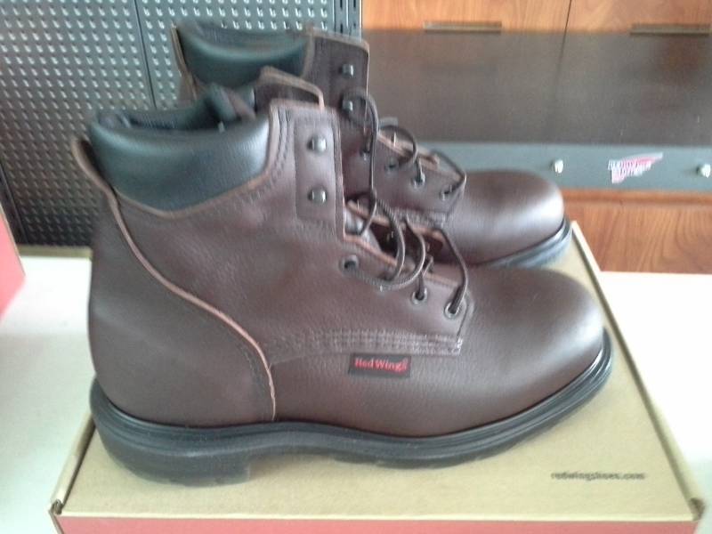 lot 543 image: Red Wing 606  Size 10 EE Mens Boots