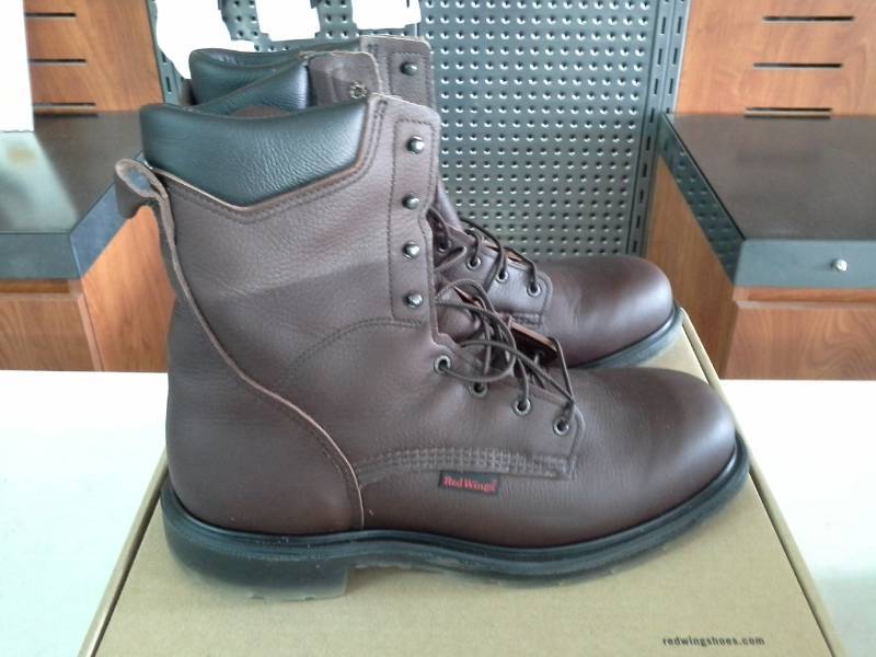 lot 551 image: Red Wing 608  Size 14 D Mens Boots