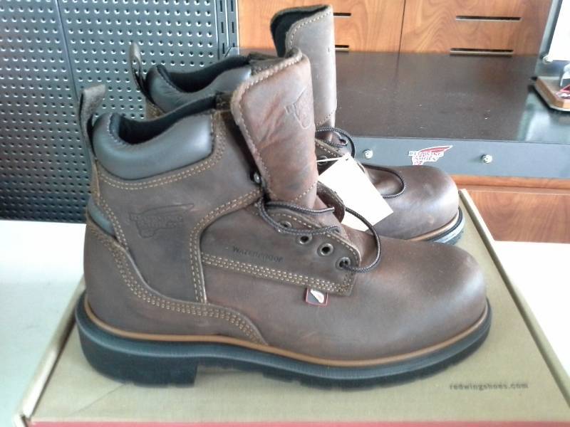 lot 578 image: Red Wing 415  Size 7 D Mens Boots