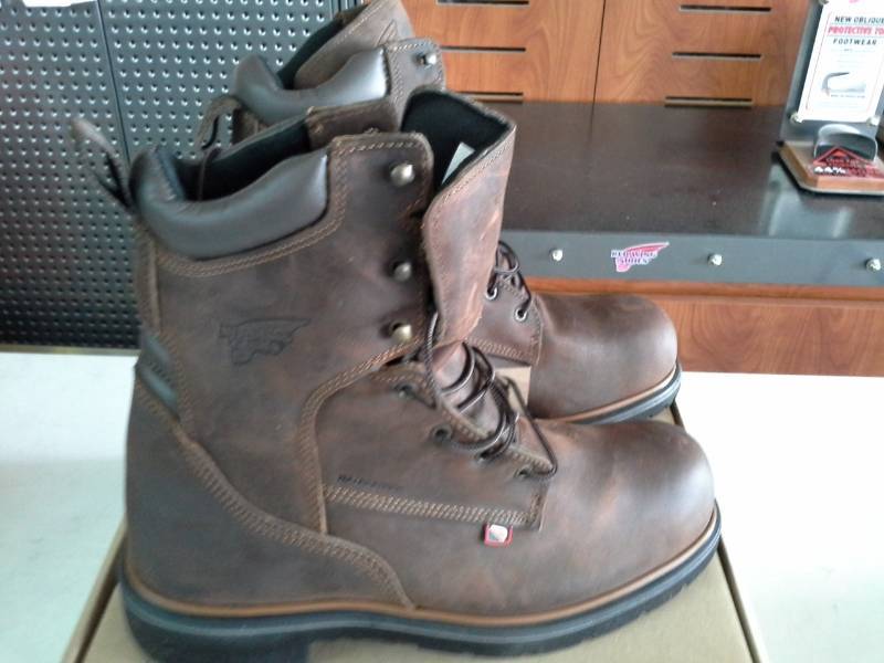 lot 590 image: Red Wing 400  Size 11.5 EE Mens Boots
