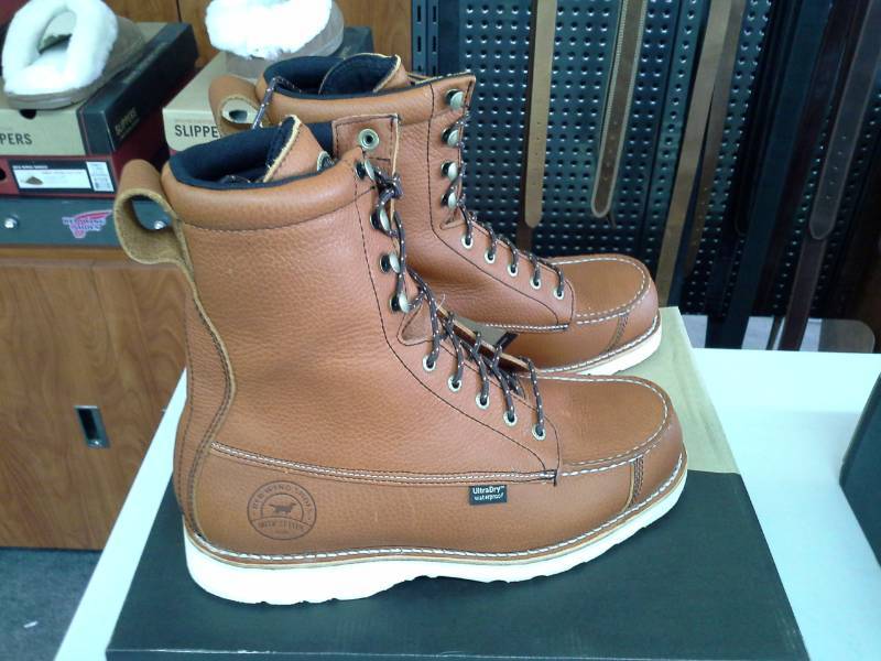 lot 644 image: Red Wing Irish Setter 894  Size 10.5 D Mens Hunt Wingshooter Boots