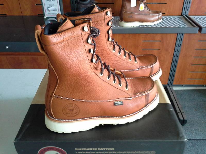 lot 651 image: Red Wing Irish Setter 894  Size 8 D Mens Hunt Wingshooter Boots