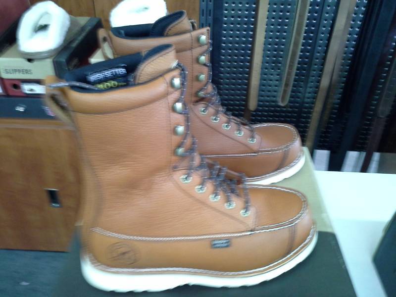 lot 676 image: Red Wing Irish Setter 896  Size 10 E2 Mens Hunt Wingshooter Thinsulate Boots