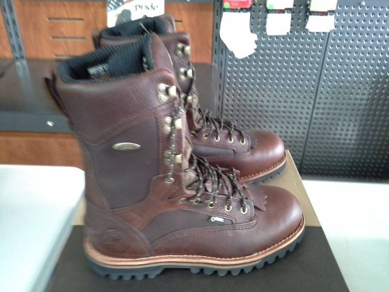 lot 715 image: Red Wing Irish Setter 882  Size 9.5 D Mens Hunt Thinsulate Scent-Ban Elk Tracker