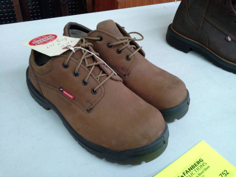 lot 752 image: Red Wing 4479  Size 9 E2 Mens Shoes