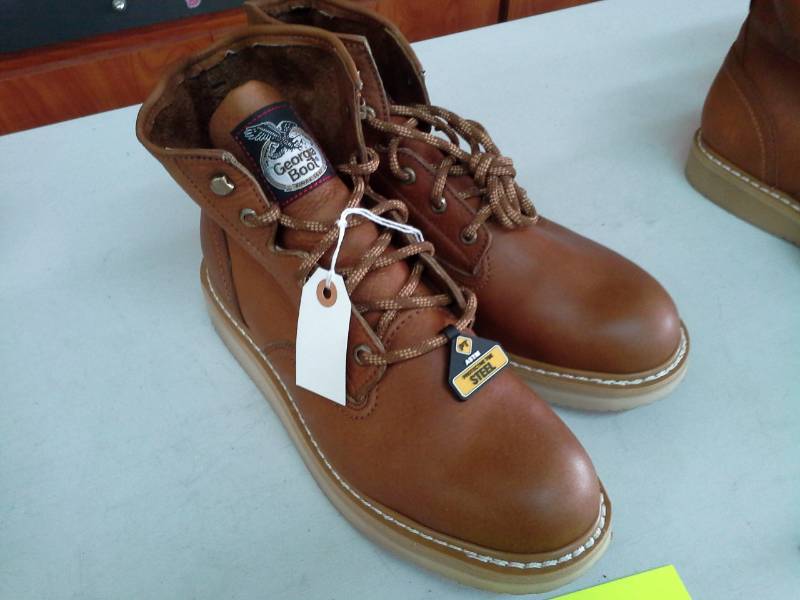 lot 805 image: Georgia Boot 6342  Size 11.5 M Mens Boots