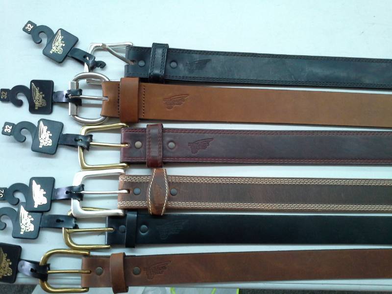 lot 824 image: Lot of 6 Red Wing Mens Leather Belts