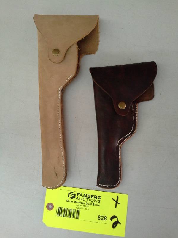 lot 828 image: Lot of (2) Leather Holsters