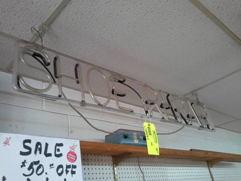 lot 840 image: Shoe Repair Neon Light with Continuous Tube Transfer