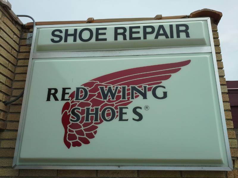 lot 849 image: Dualite Red Wing Shoes Shoe Repair Lighted Exterior Commercial Sign