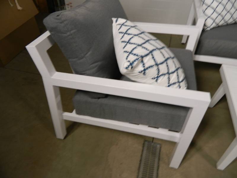 lot 1 image: New 4 Pc Conversation Set