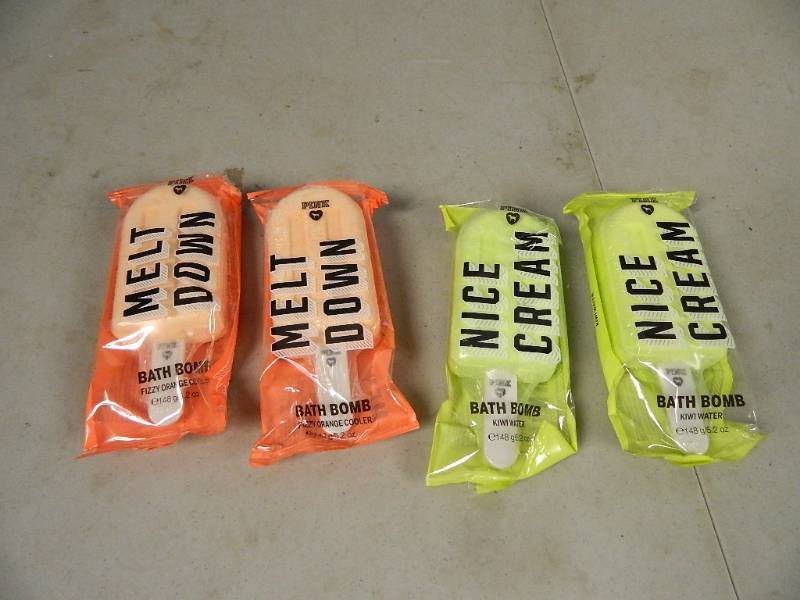 lot 33 image: 4 New Victorias Secret Bath Bombs