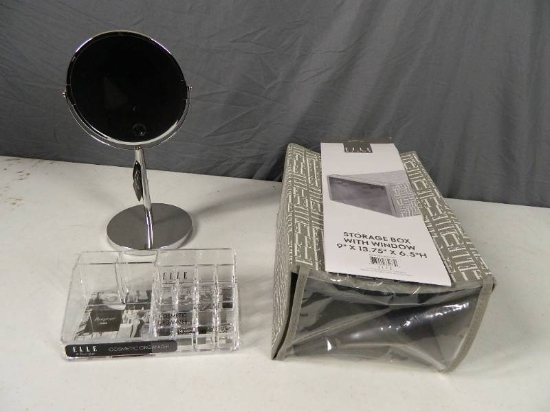 lot 75 image: New Elle Decor Items