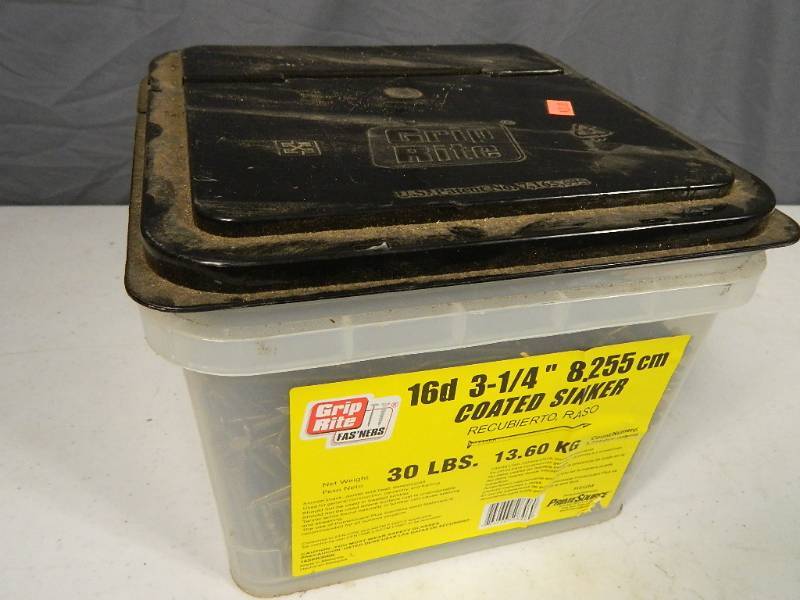 lot 115 image: New 30 lb Bucket of 16d Nails