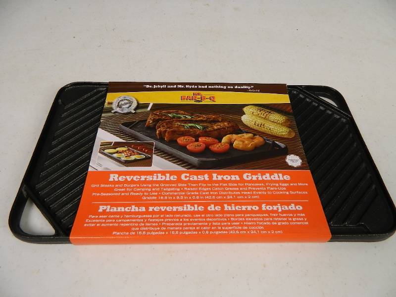 lot 133 image: New Large Cast Iron Reversible Griddle