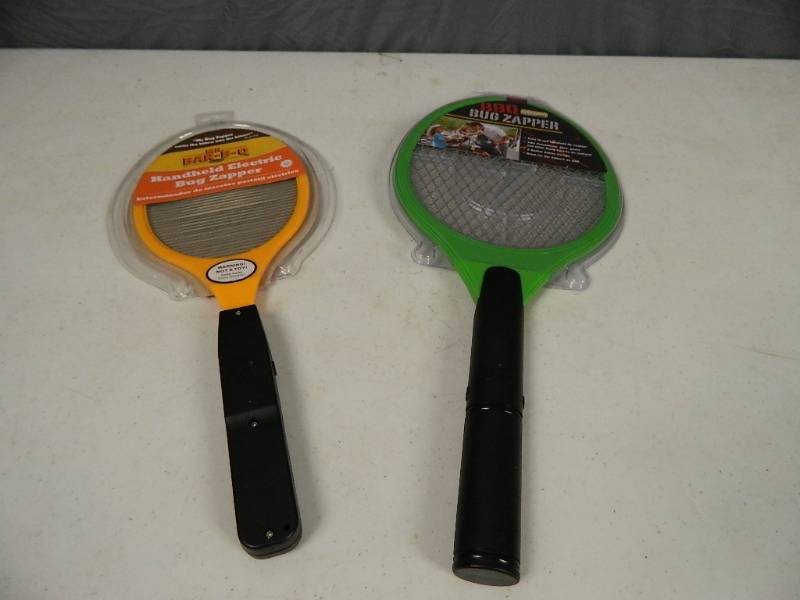 lot 140 image: 2 New Electric Bug Paddle Zappers