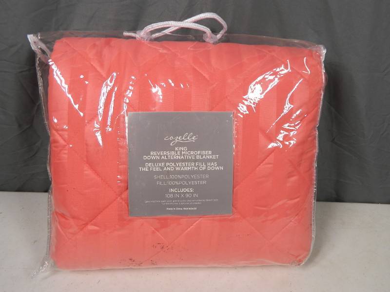 lot 156 image: New King Sized Reversible Microfiber Down Alternative Blanket