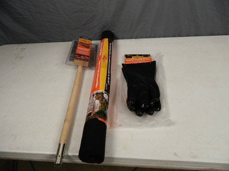 lot 160 image: New Grill Mat and More
