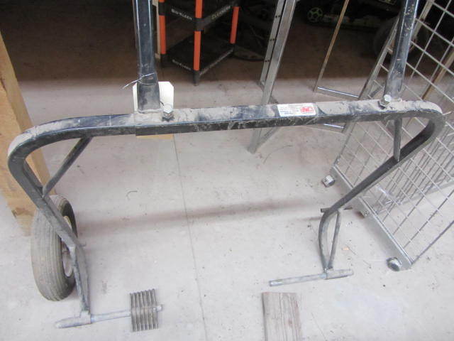 lot 57 image: Snowmobile Dolly