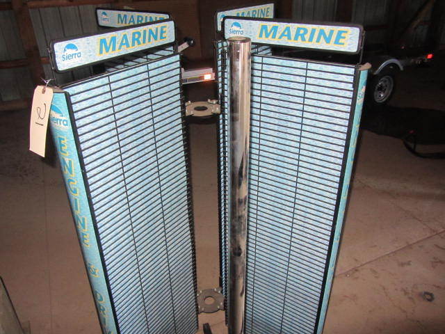 lot 21 image: Display Panels