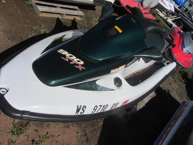 lot 1 image: Kawasaki PWC for parts