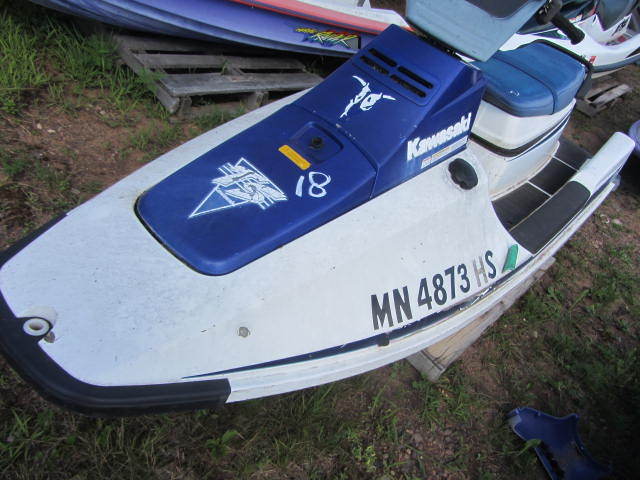 lot 18 image: Kawasaki PWC for parts