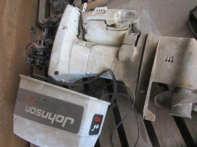lot 105 image: OB Motor for parts