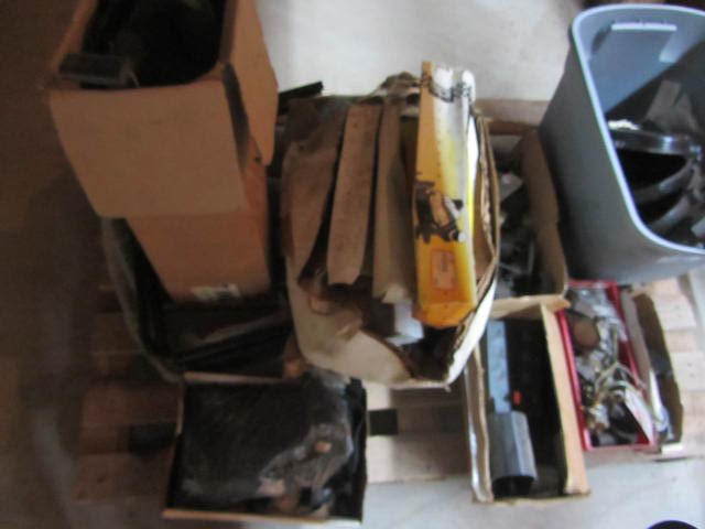 lot 118 image: Snowmobile Parts