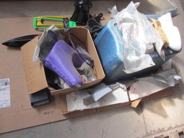 lot 141 image: Tiger Shark Parts