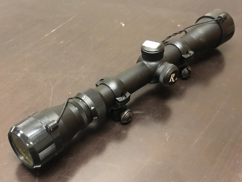 lot 25 image: Remington Rifle Scope