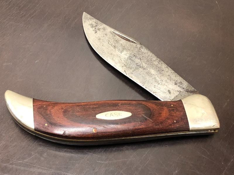 lot 21 image: Lot Of (3) Folding Pocket Knives